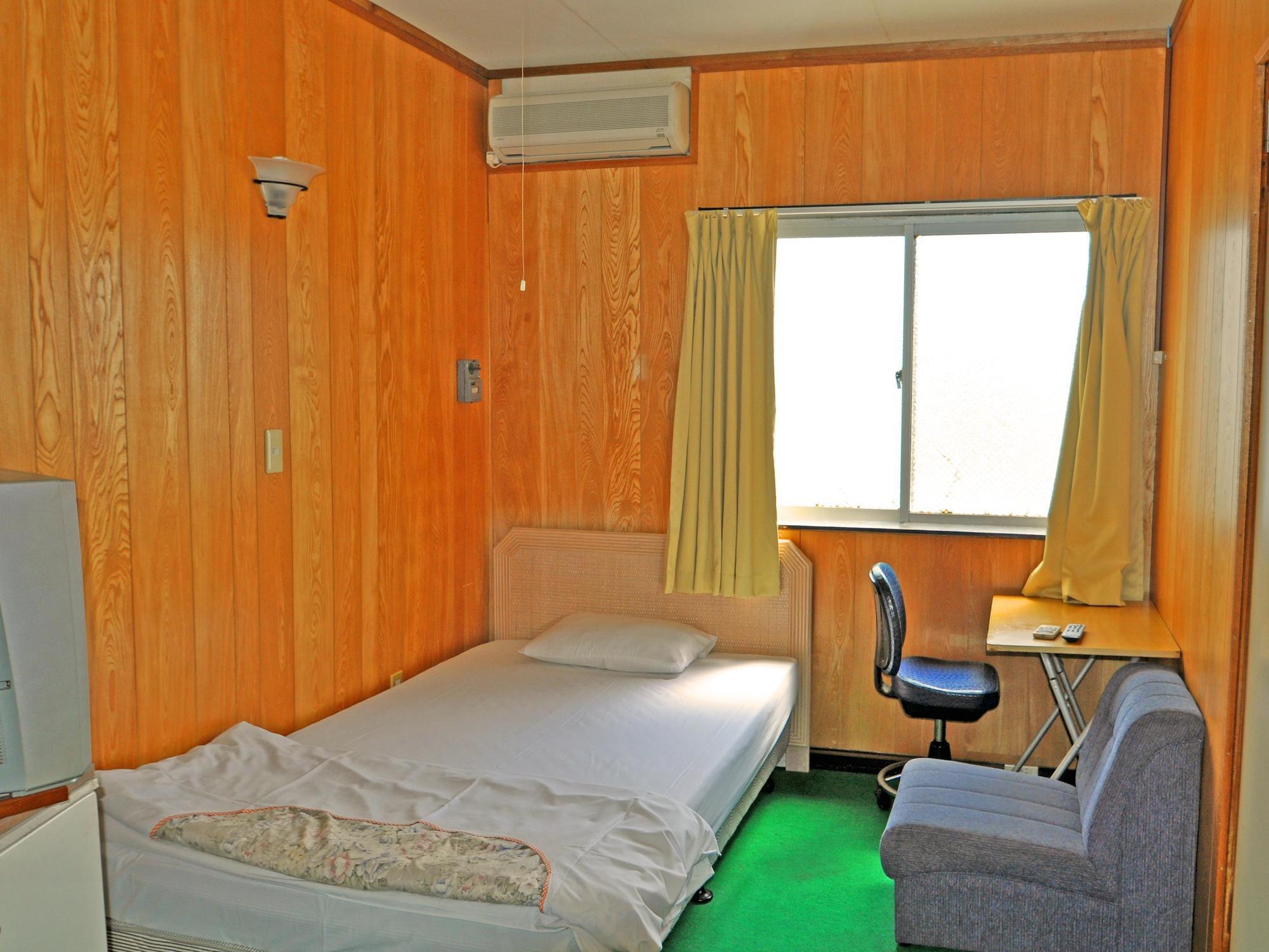 Yoshida Hotel Okinawa Екстер'єр фото